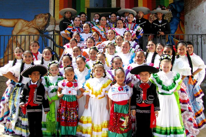 Alegre Ballet Folklórico 2009 Group Picture